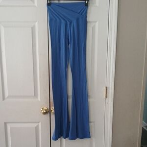 Aerie Offline Real Me Flare crossover hi-rise royal blue leggings  Sz M